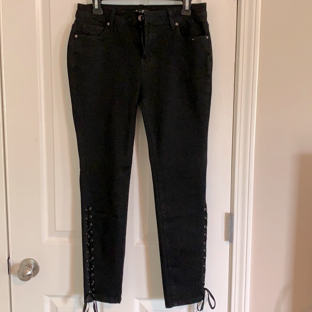 NWOT Bus Stop Black Lace up Legs Jeans
